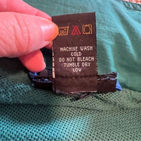 Vintage Greg Norman the Shark Windbreaker with Hood. Sz Large. Great Condition! - Picture 7 of 11